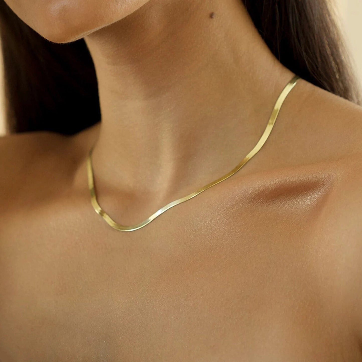 Giovanna Herringbone Chain Necklace