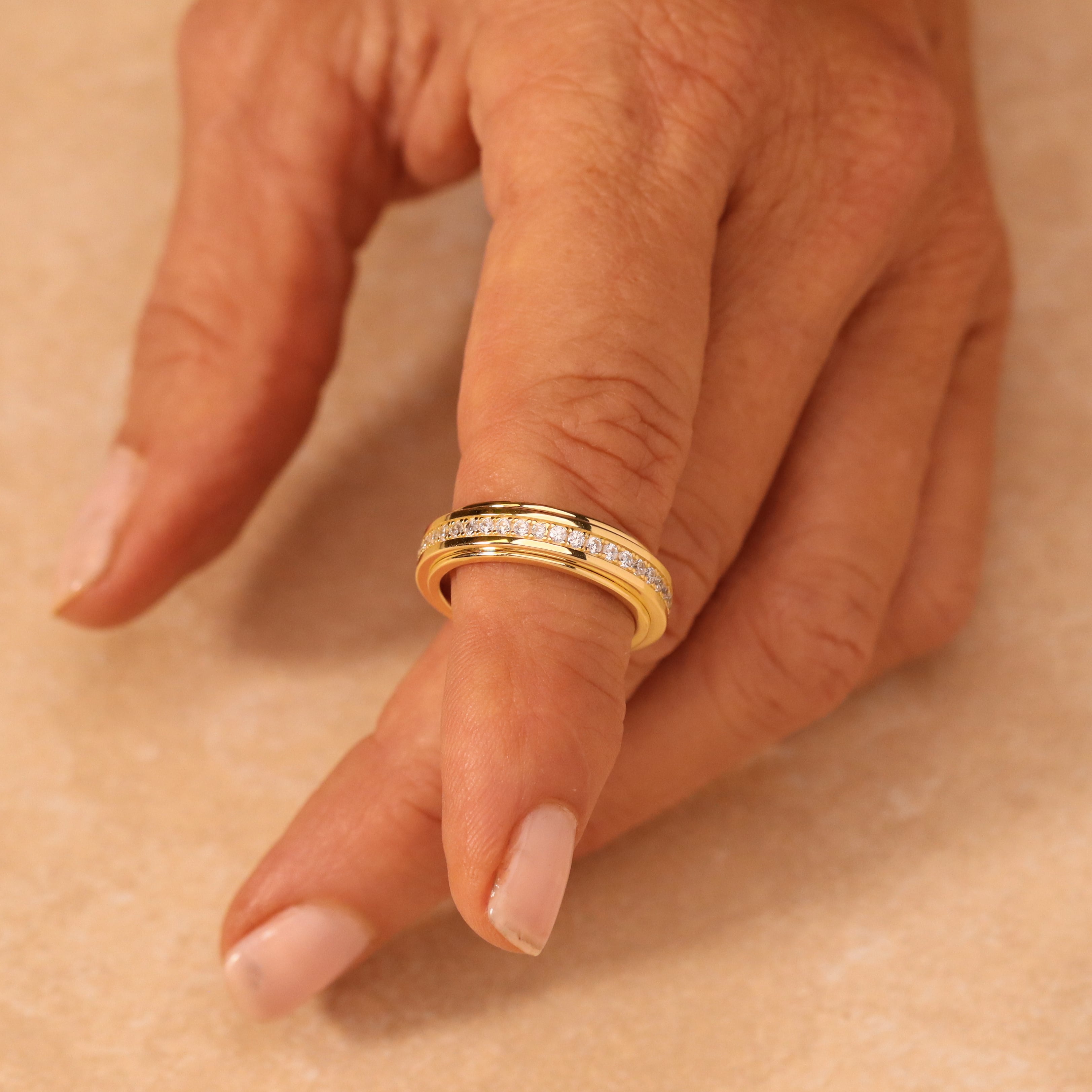 Veronica Spinner Ring