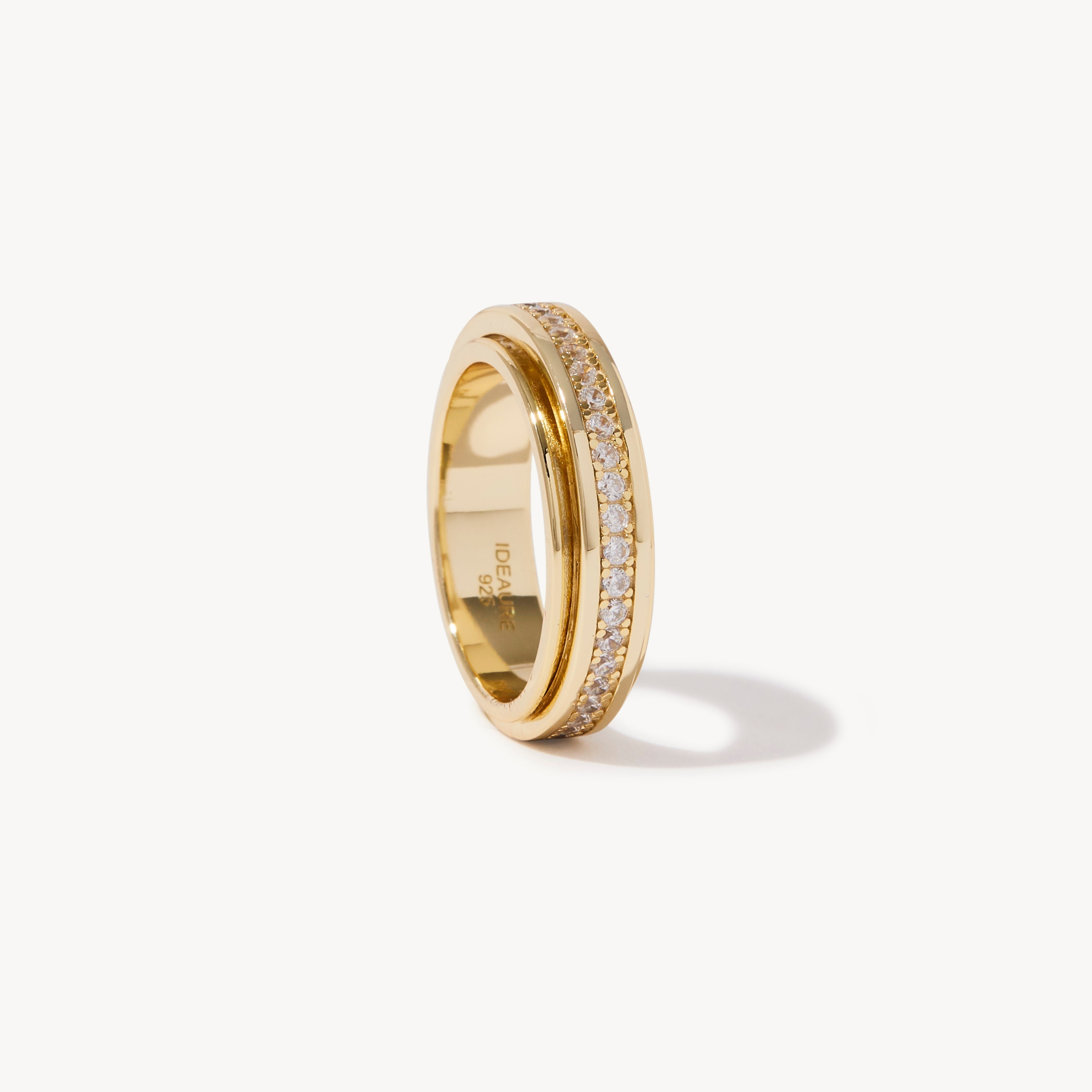 Veronica Spinner Ring